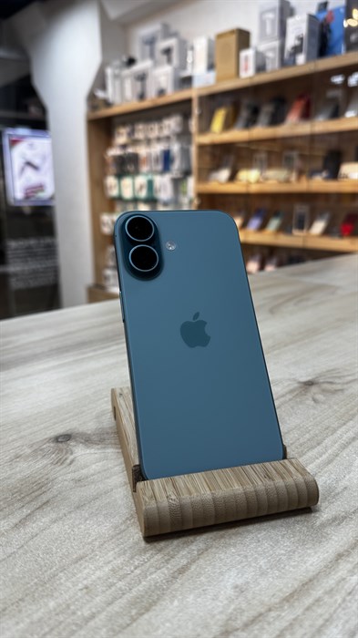 Б/у. Apple iPhone 16 128 ГБ (353875671380887) 6405 - фото 34033