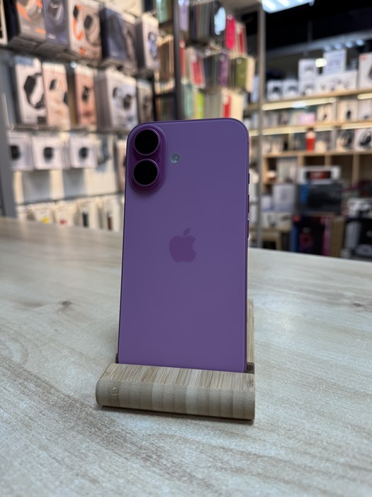 Б/у. Apple iPhone 16 128 ГБ (356880920937534) 6405 - фото 34968