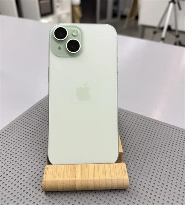 Б.У. Смартфон Apple iPhone 15 128 ГБ (351926532200236) 6592 - фото 35613