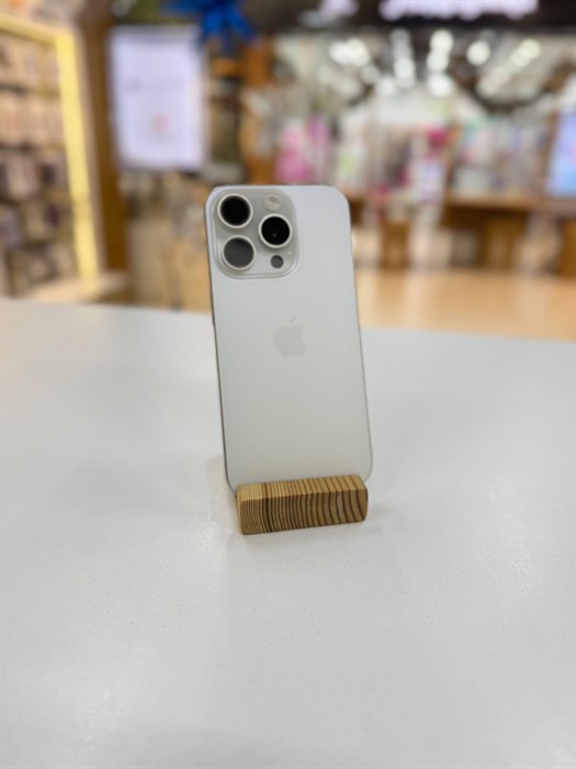 Б.У. Смартфон Apple iPhone 15 Pro 256Gb (355361721745344) 6730 - фото 36602