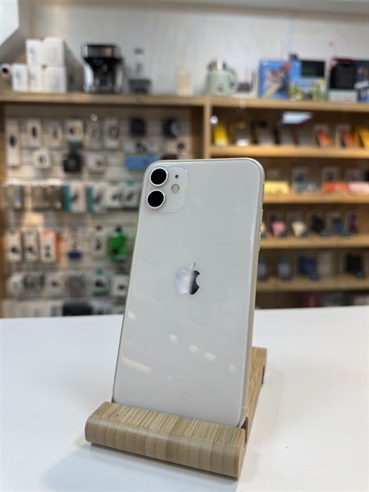 Б.У. Смартфон Apple iPhone 11 64GB (356446470473997) 7043 - фото 40139