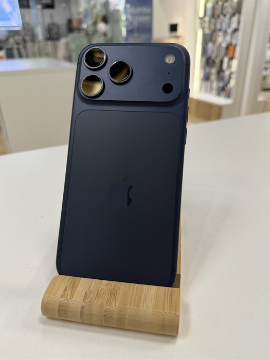 Б.У. Смартфон Apple iPhone 17 Pro Max 256Gb (eSim) (350025972841087) 7162 - фото 41247