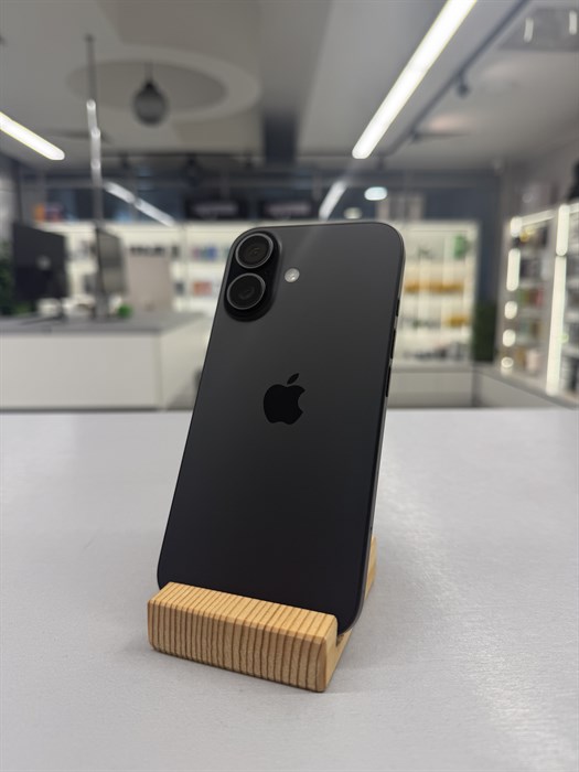 Б/у. Apple iPhone 16 128 ГБ (352565744410396) 6405 - фото 41335
